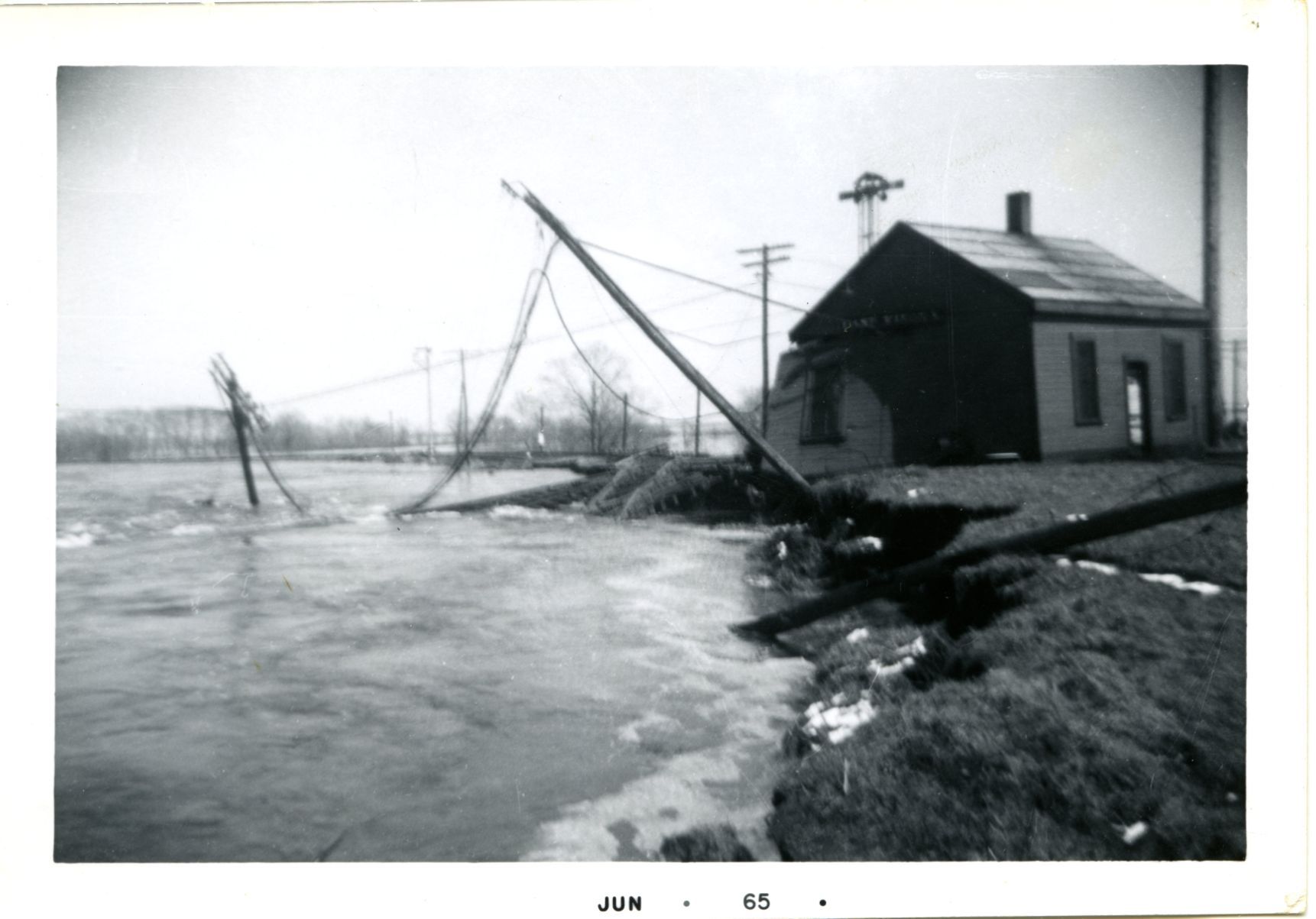 From Tribune files: Photos from the Great Flood of 1965